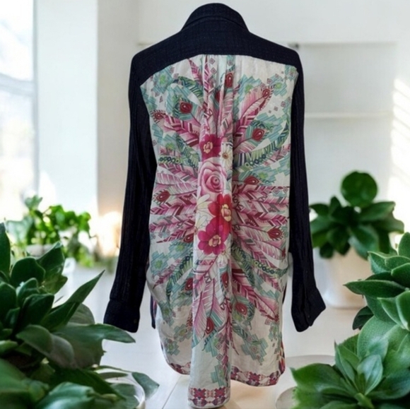 Johnny Was Button Down Blouse With Gorgeous Silk Floral Print Back Large - Picture 3 of 6